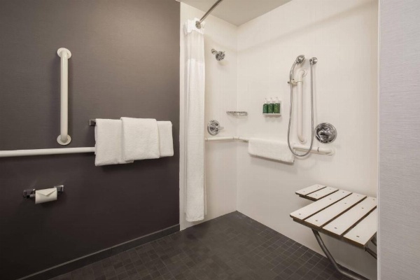 Courtyard by Marriott Tucson Airport image 15