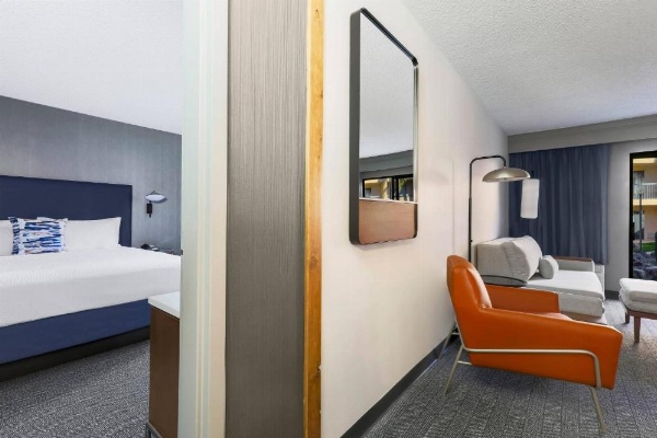 Courtyard by Marriott Tucson Airport image 20