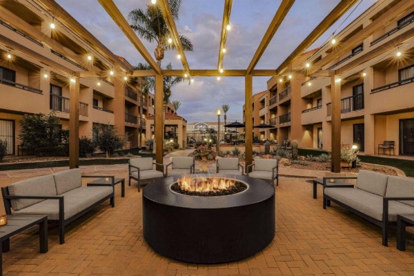 Courtyard by Marriott Tucson Airport image 24