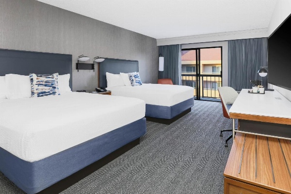 Courtyard by Marriott Tucson Airport image 3